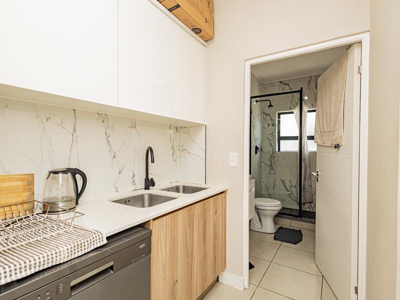 1 Bedroom Property for Sale in Sandown Western Cape